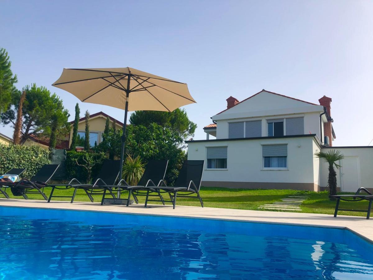 Apartmaji Meli Pu Изола Экстерьер фото